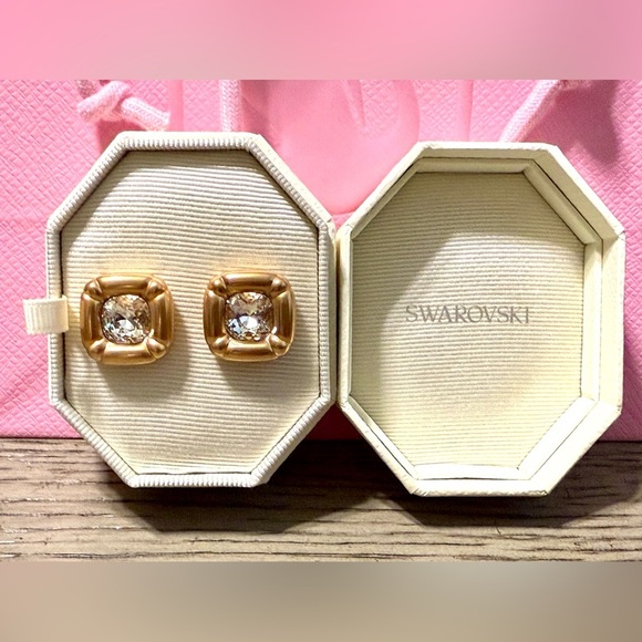 🖤 NWT Swarovski Dulcis Cushion Cut Stud Earrings - Rose Gold Tone - Complete Set - Picture 7 of 14